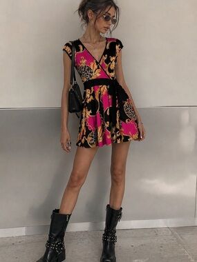 ✨ Colori Y2K Wrap Style Dress Pink Black – Size XS/S